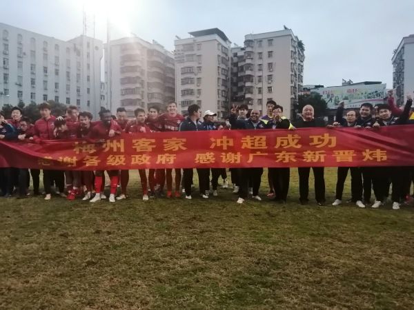 成年午夜视频